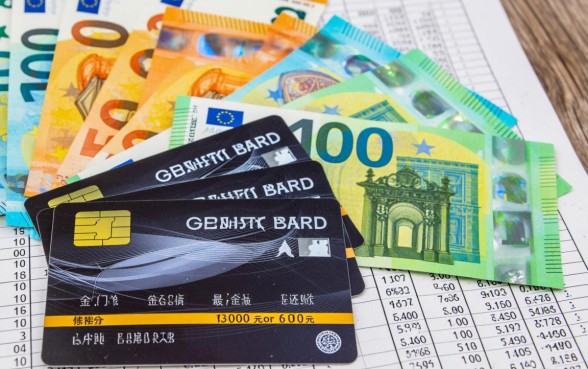 6000信用卡最低还款多少